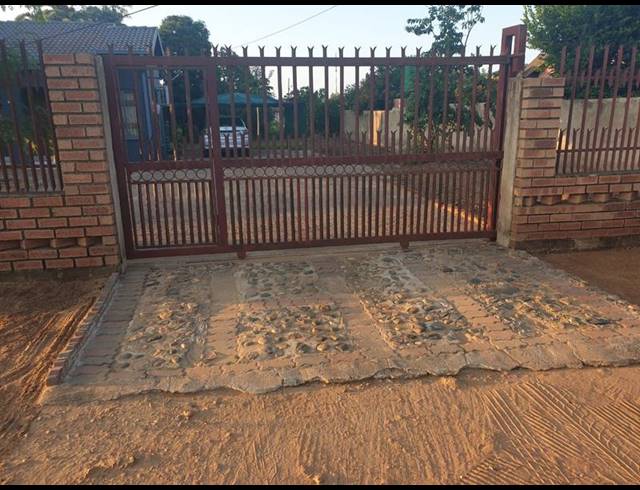3 BEDROOM HOUSE FOR SALE IN VUWANI